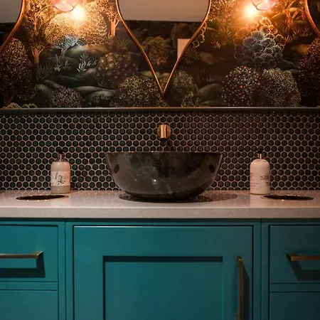 Hotel Dewars Restaurant And 4*