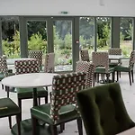 Hotel Dewars Restaurant And