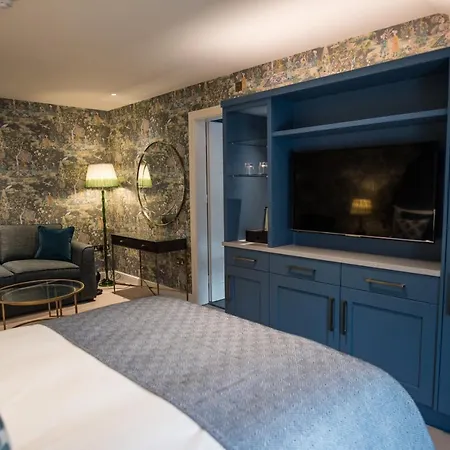 Dewars Restaurant And Otel 4*