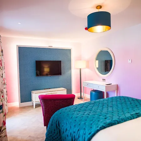 Hotel Dewars Restaurant And 4*