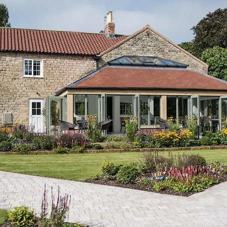 Hotel Dewars Restaurant And Malton