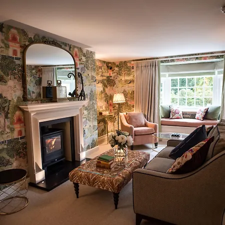 Otel Dewars Restaurant And