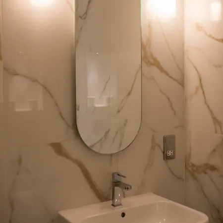 Dewars Restaurant And Отель 4*