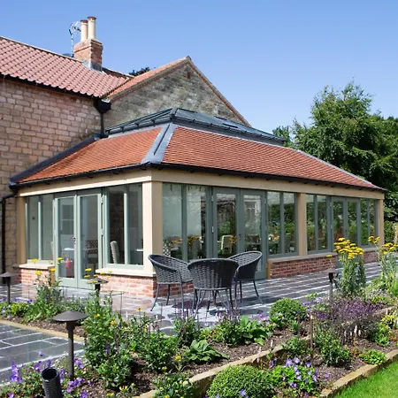 Dewars Restaurant And Отель 4*