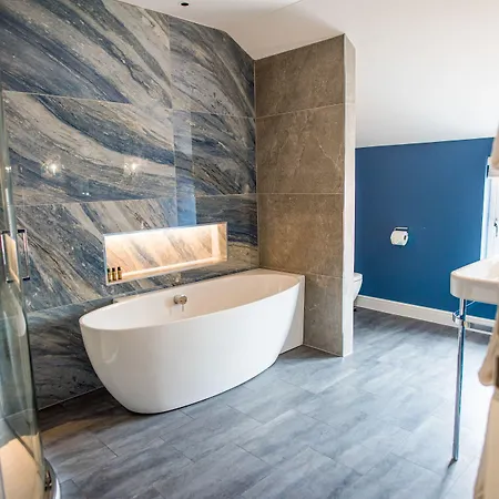 Dewars Restaurant And